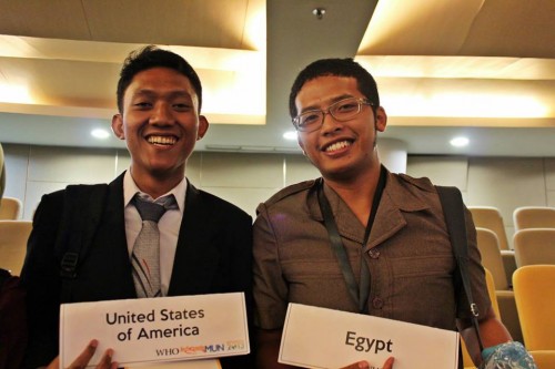 Ahmad Reza Mardian (left) as delegate of USA for WHO at IMUN 2013